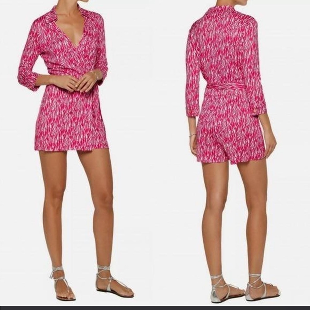 Diane Von Furstenberg Hot Pink‎ and White Printed Blouse